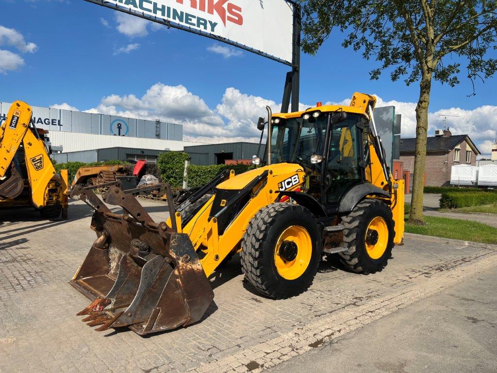 JCB 4CX Like New !! 