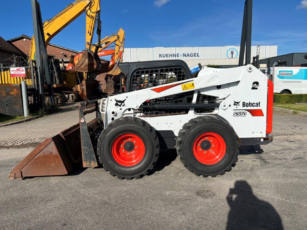 Bobcat S550 only 484 hours ! 